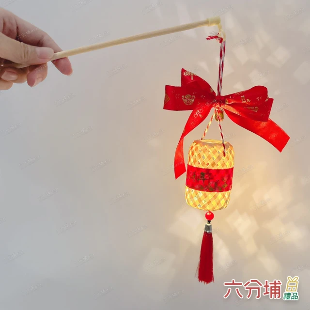 YU Living 信歐傢居 日本進口 聖誕白瓷房屋燭台 高