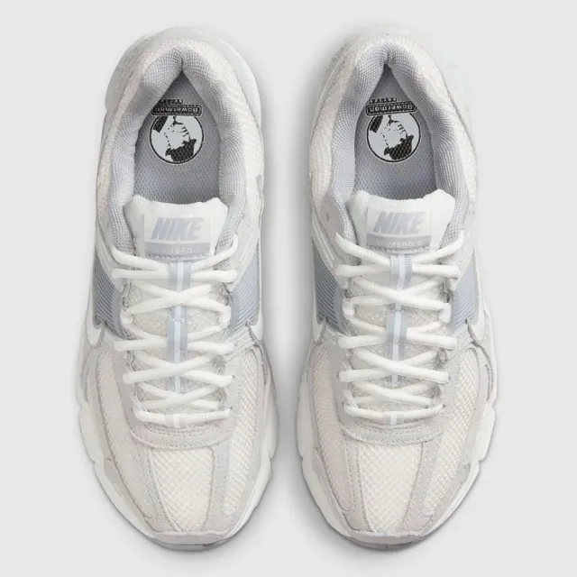 【NIKE 耐吉】ZOOM VOMERO 5 女款 復古 慢跑鞋 運動 休閒鞋 穿搭(HQ0458-001)