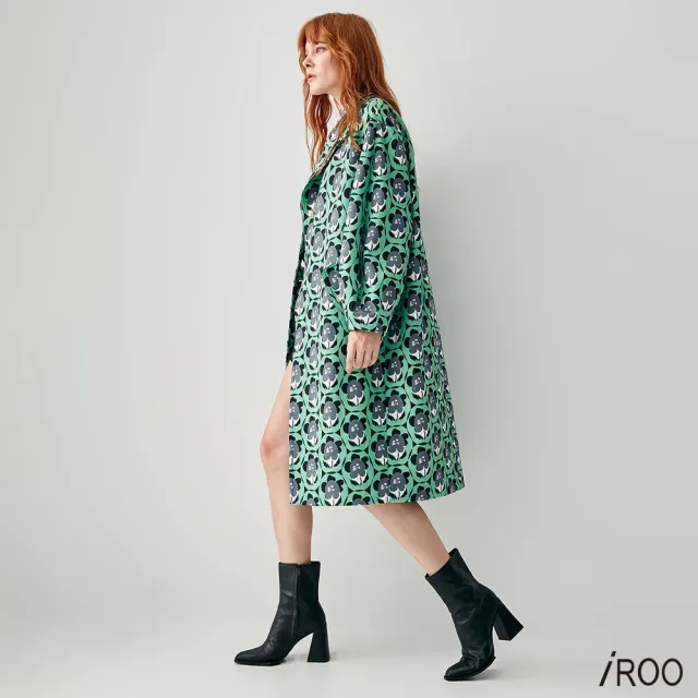 【iROO】復古幾何花印花長外套