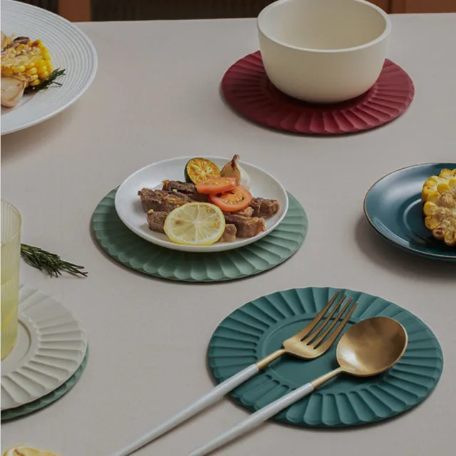 【zozo】3入組 貝殼矽膠隔熱墊16cm(防熱防燙 餐桌隔熱墊 鍋墊 杯墊 餐墊 耐熱墊)