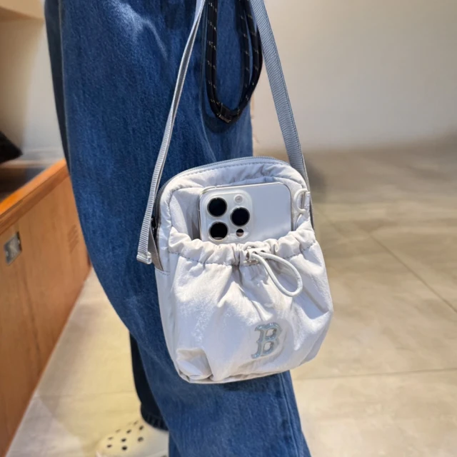 MLB 斜背包 肩背包 波士頓紅襪隊(3ACRA015N-4 MLB 斜背包 肩背包 波士頓紅襪隊(3ACRA015N-43GRL)