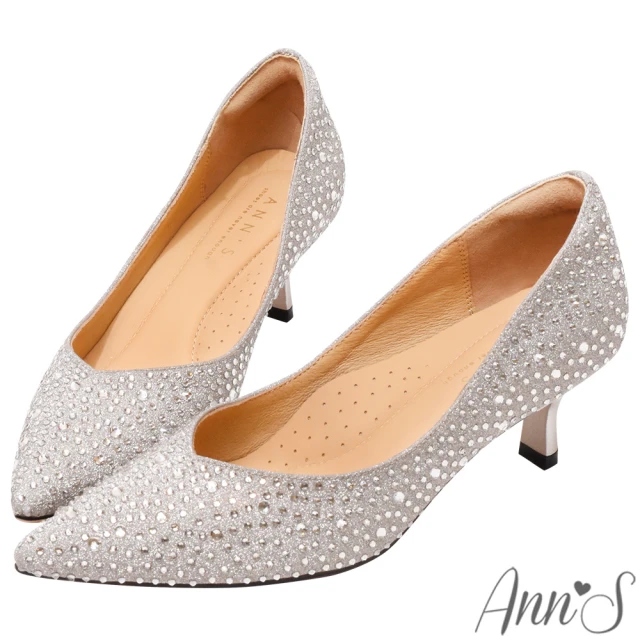 Ann’SAnn’S 華麗滿鑽極度閃耀-優美弧線V口低跟尖頭婚鞋5cm(銀)