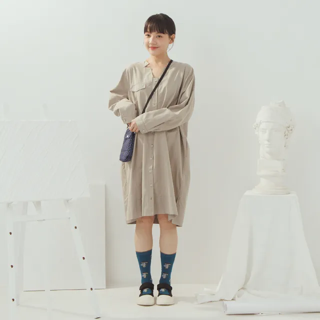 【MOSS CLUB】造型缺口V領大抓褶撞色車線長袖洋裝(卡 黃)