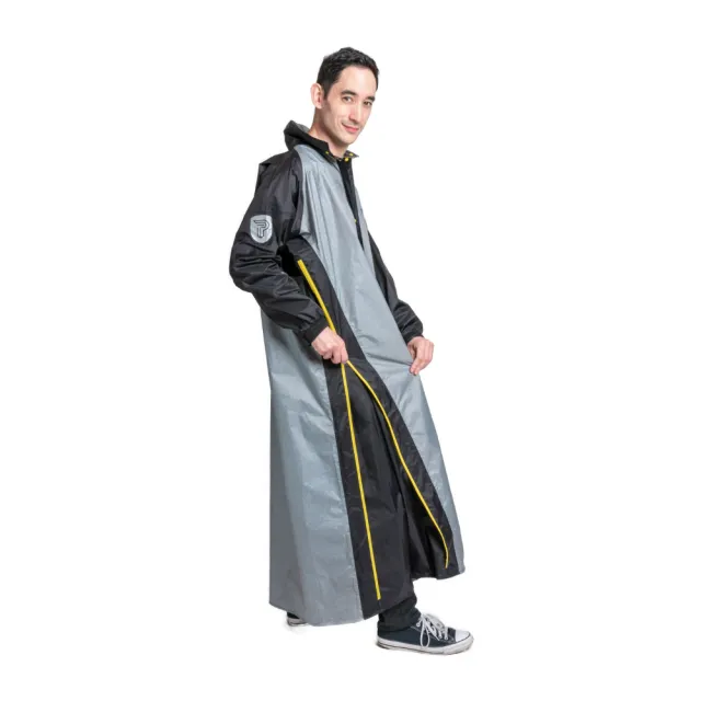 【PIOGGIA】義式前開一件式 加寬背包雨衣(適合背負大型背包時穿著 提供更大空間)