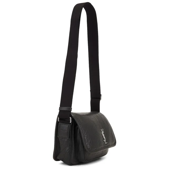 【YSL】專櫃經典款 NIKI系列銀色金屬LOGO粒面小羊皮翻蓋肩 斜背包/郵差包(小款 包包沒有很大 請注意尺寸)