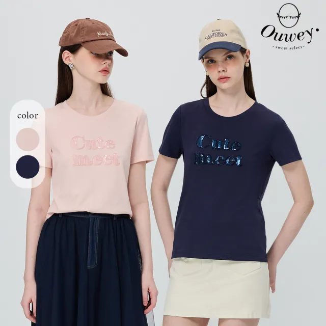 【OUWEY 歐薇】微霧亮片立體文字繡純棉上衣(兩色；S-L；3252391203)