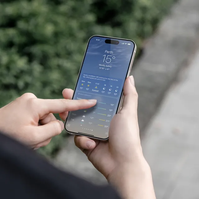 【MAGEASY】iPhone 16e Vetro 9H 鋼化玻璃保護貼(兼容 iPhone 13/13 Pro/14)