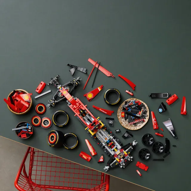 【LEGO 樂高】科技系列 42207 法拉利SF-24 F1賽車(Ferrari SF-24 F1 Car 一級方程式)