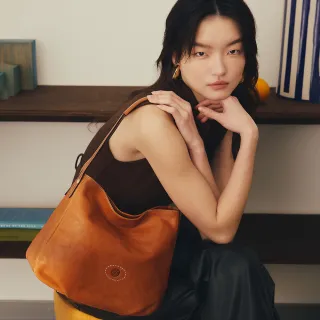 【ZODENCE 佐登司】HAN義大利植鞣革HOBO單肩包(經典駝)