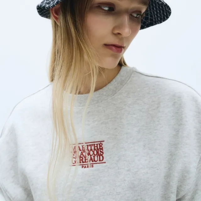 明洞購入タグ付き　MARITHE FRANCOIS GIRBAUD スウェットS MARITHE FRANCOIS GIRBAUD】官方旗艦女版小LOGO短版大學TEE MFG