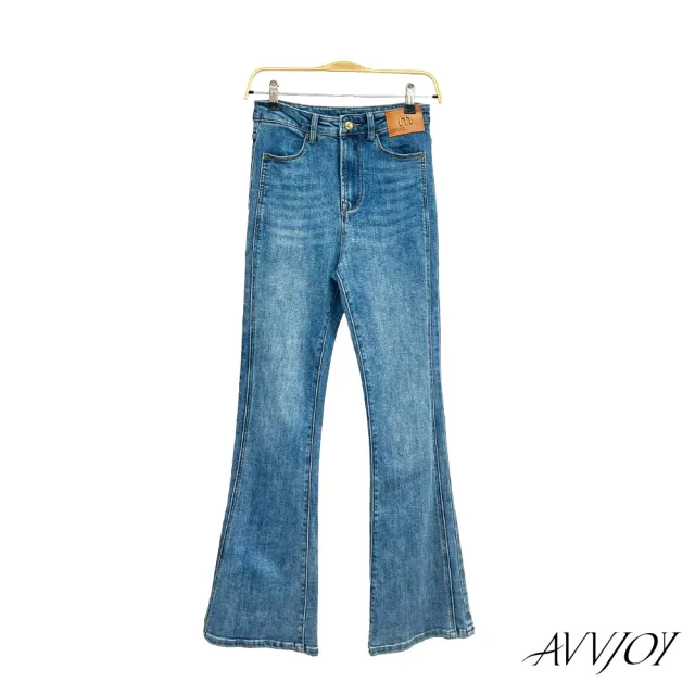 【AVVJOY 艾薇卓爾】三葉草扣喇叭牛仔褲(褲 長褲 下身 下著 長褲 褲子女 長褲女 CL2311049)