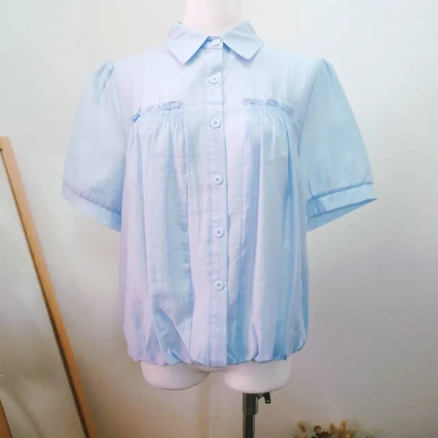 【YUTZUYA 優姿雅】平靜淡藍抽皺半門襟上衣(上衣/抽皺/半門襟)