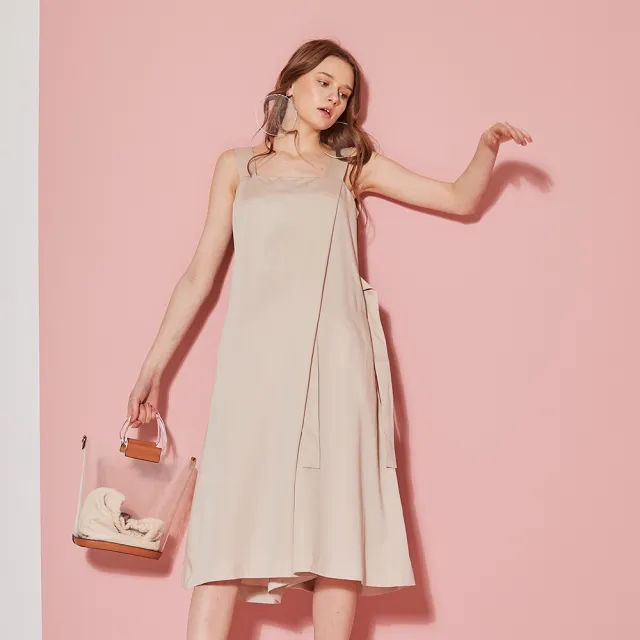 【ICHE 衣哲】設計款簡約方領假洋裝式造型連身褲-燕麥杏