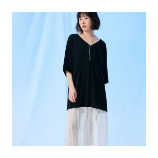 【OB 嚴選】涼感V領寬鬆莫代爾七分袖長版上衣 《AB20159》