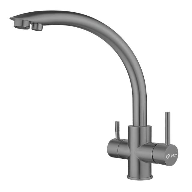 GESAI格賽 B-10132-LT5 GESAI 格賽 B-10132-LT5 為高品質檯面單槍水龍頭,適合現代廚房使用,配備耐用陶瓷芯與單柄控制設計。提供長達10年保固,正常使用下非人為損壞免費維修。一年內耗材(如陶瓷芯、把手蓋、墊片、軟管、噴頭、抽拉管)損壞免費更換;保固不涵蓋天災、人為疏忽或擅自改造等情況。購買耗材可直接向本公司訂購,附教學郵寄。保固需出示蓋印保固卡與發票生效。