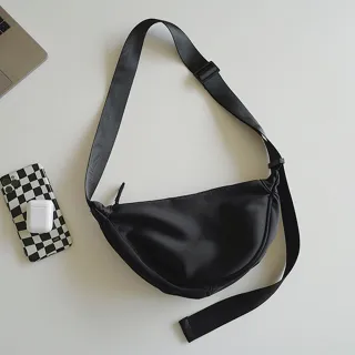 【LEEHER】雙11 女生/包包/肩背包/胸包/單肩包/斜背包/水餃包/女包/小包/胸口包/包包女小胸包/ 