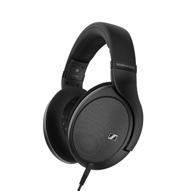 Sennheiser 森海塞爾 HD 550 有線頭戴式耳機，採用高品質驅動單元，提供細膩高解析音質，適合音樂愛好者使用。頭戴式設計舒適輕盈，僅 300g 重量，3.5mm 輸入端子相容 Windows、MAC、iOS、Android 等系統。無麥克風設計專注純淨聆聽，黑色系外觀簡約時尚，中國製造，享兩年保固。無論日常通勤或專業聽音，HD 550 皆為理想選擇，提升您的音樂體驗。