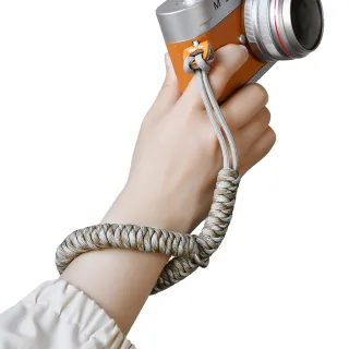 【Homeco】手工精編相機手腕帶 相機防丟防摔繩 合金扣固定相機腕帶 交換禮物(單眼/微單眼/拍立得 相機手環)