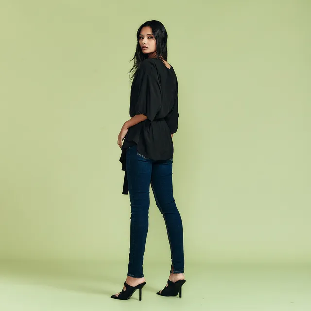 【ICHE 衣哲】Cop.Copine 綁帶寬袖垂墜鬆弛感百搭造型上衣(兩穿-兩色)