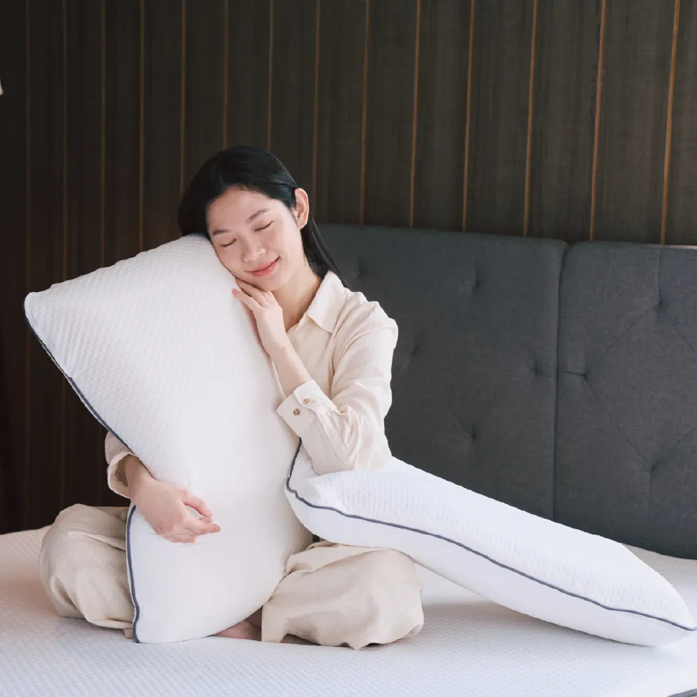 Emma  エマ　枕　メモリーフォーム枕 ホワイト Emma エマ 枕 メモリーフォーム枕 ホワイト 体験レビューエマ