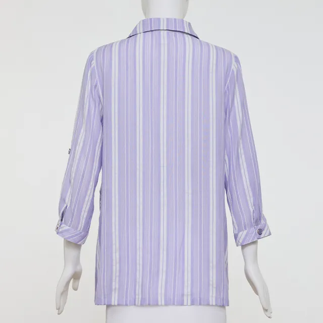 【ILEY 伊蕾】條紋蕾絲假口袋棉質長版襯衫(淺紫；M-2L；1251351504)
