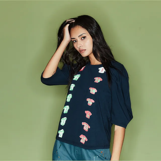 【ICHE 衣哲】Cop.Copine法式設計3D立體抓摺五分袖印花造型上衣(兩色)