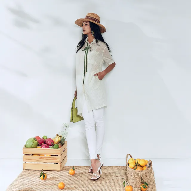 【ICHE 衣哲】法國原裝進口葉綠色細條紋不規則長版上衣