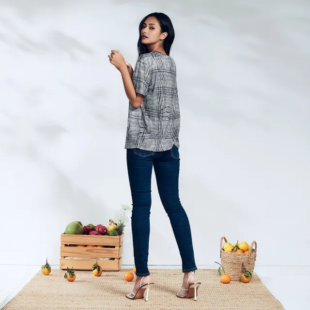 【ICHE 衣哲】Cop.Copine法式時尚休閒落肩寬袖連帽造型上衣