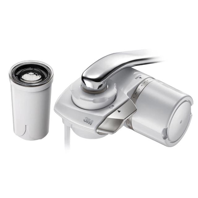 3M AC300 龍頭式淨水器採用濾芯淨水方式，提供高效水質過濾，適閤家庭日常使用。尺寸僅12*11.5*7 cm，小巧便攜，適用2公升以下容器。搭配3M AC300 替換濾心，確保潔淨飲水。產地中國，保固1年，公司貨品質保證，BSMI免驗認證。