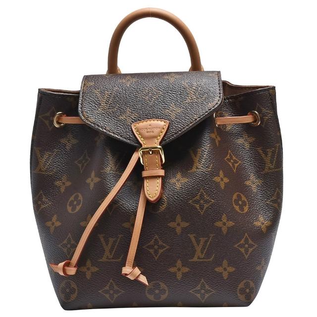 這款 LV LOUIS VUITTON 路易威登 M45502 MONTSOURIS BB Monogram 帆布印花後揹包，以經典的咖啡色系為主調，結合高品質牛皮與帆布材質，展現優雅與實用並存的設計。內附1個內袋，適合日常使用，並配有原廠防塵套與品控卡，確保商品的正品保障。背帶全長98cm且可調整，輕便易攜，是女性出門時的理想選擇。