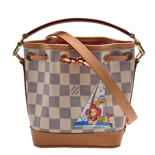 全新 LOUIS VUITTON 路易威登 N40511 限量版 Nano Noé Damier 帆布水桶包，白色系設計，兩用款式可手提或斜背，配有原廠防塵套與背帶，適合日常出門使用，輕便實用。