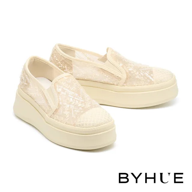【BYHUE】率性質感縫珠網布厚底休閒鞋(米白)