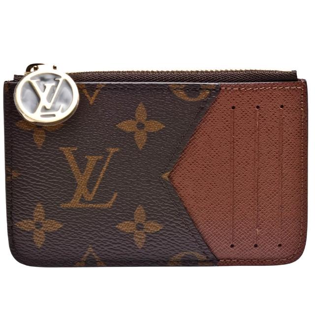 LV LOUIS VUITTON 路易威登 M81880 Romy 卡片名片拉鍊零錢包，採用經典咖啡色系帆布製成，內層為布面材質，提供4個內夾層，方便收納卡片與名片。商品附原廠防塵袋與包裝盒，來自法國製造，適合女性使用，為日常出街增添時尚感。