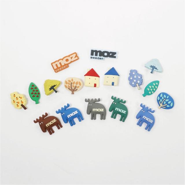 【moz】瑞典 駝鹿 專屬別針 1組3入(暮光森林/日落森林/藍色小屋/紅色小屋)