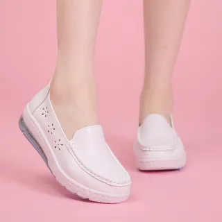 【MOM】真皮樂福鞋 氣墊樂福鞋/真皮純色側邊透氣花朵縷空超大氣墊樂福鞋 護士鞋(白)
