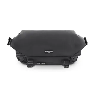 【MANDE RHODE 曼德羅德】霧面蓋釦造型斜背包(A5899-1K)