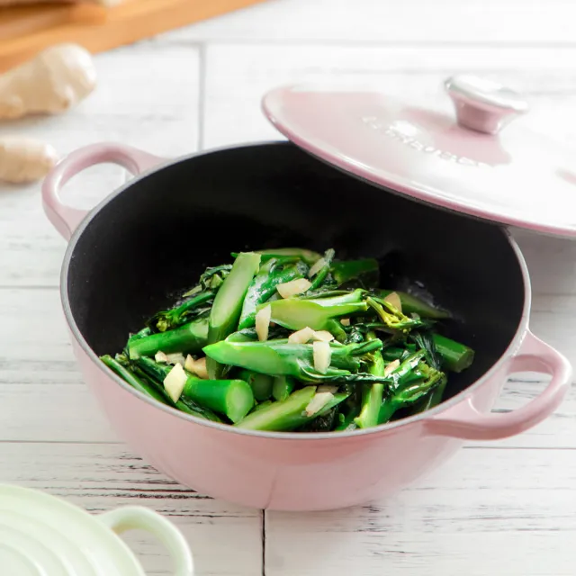 【Le Creuset】琺瑯鑄鐵鍋媽咪鍋24cm(溫桲黃-鋼頭-內鍋黑)