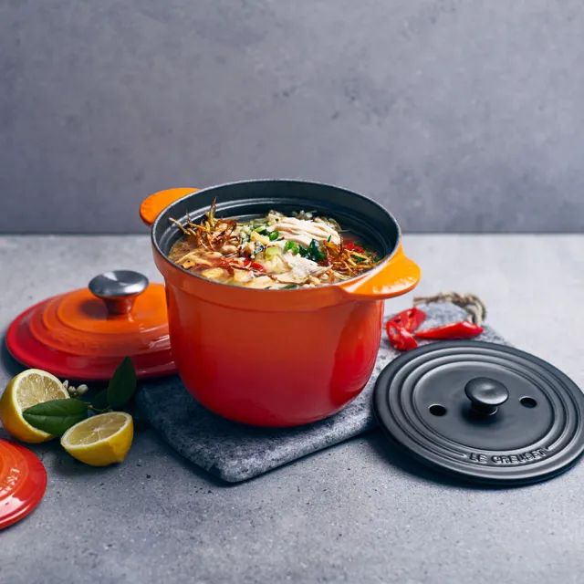 【Le Creuset】萬用窈窕鑄鐵鍋 20(蛋白霜-鋼頭-內鍋黑)