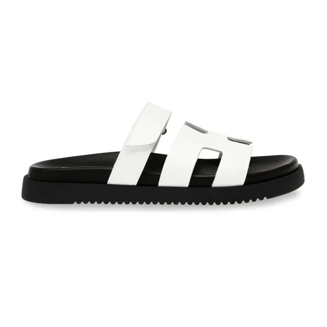 【steve madden】MAYVEN-CN 魔鬼氈休閒H涼拖鞋(白色)