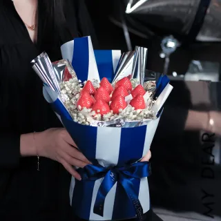 【MyDearStrawberries】la Saint-Valentin 法式情人草莓花束禮盒組(水果花束/情人節/告白/生日禮物/草莓)