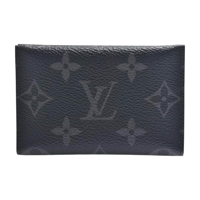 LV LOUIS VUITTON路易威登 M14918 經典 Slim 系列 Monogram 帆布塗層牛皮暗釦對開名片夾 全新 LOUIS VUITTON 路易威登 M14918 經典 Slim 系列名片夾,黑色系設計,外層為帆布材質,內層為 Monogram 帆布與牛皮組合,暗釦對開式結構,內有4個夾層,適合男女使用,原廠包裝盒與防塵套齊全,來自法國歐洲原廠,高品質與時尚風格兼具。