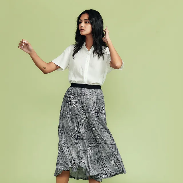 【ICHE 衣哲】Cop.Copine 法國原裝進口黑白圖騰印花中高腰傘擺伴長圓裙