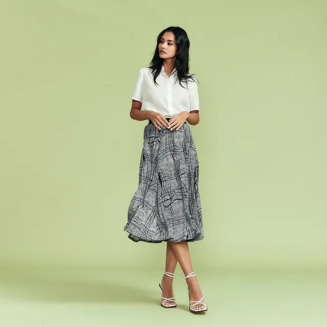 【ICHE 衣哲】Cop.Copine 法國原裝進口黑白圖騰印花中高腰傘擺伴長圓裙