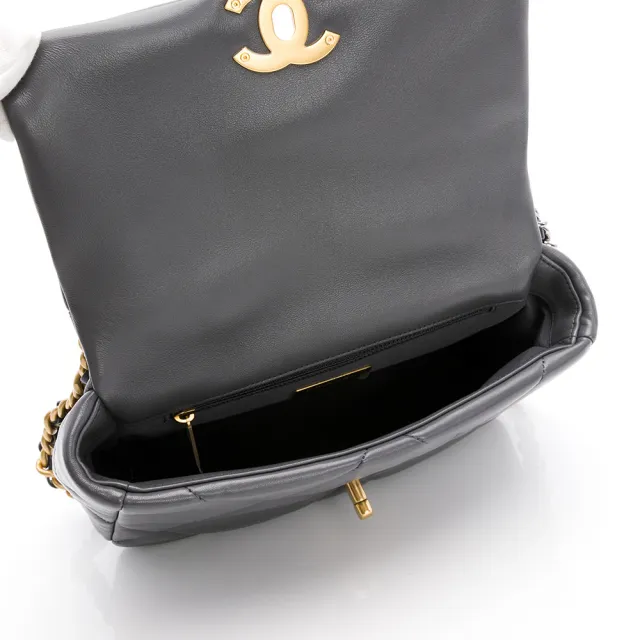 【CHANEL 香奈兒】19 Flap bag 經典皮穿雙C logo 三色鏈帶WOC/翻蓋包