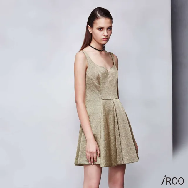 【iROO】金色針織短禮服