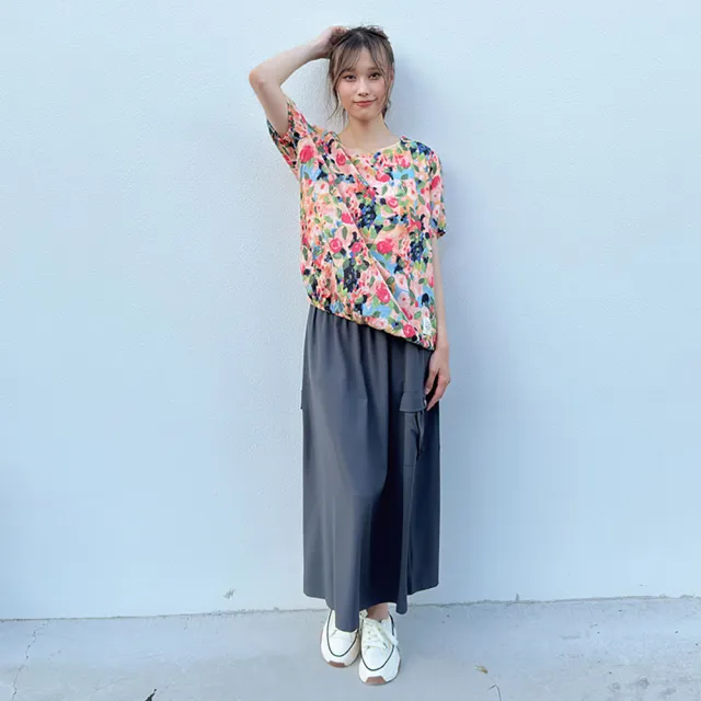 【Hana Mokuba】花木馬日系女裝繽紛水彩感花花收邊上衣(造型上衣)