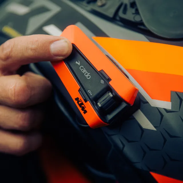 【Cardo】PACKTALK EDGE 安全帽通訊藍牙耳機(KTM聯名款 官方直營)