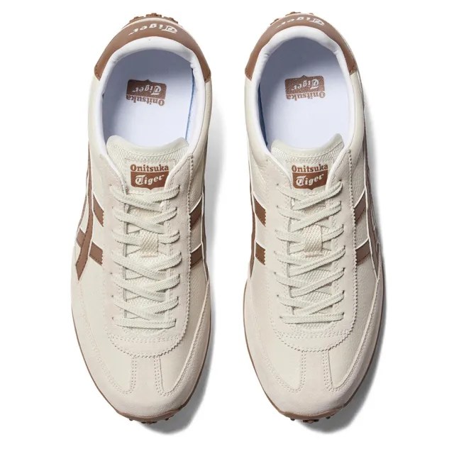 虎 The LX Authentic 44 gets an animal print update, featuring a