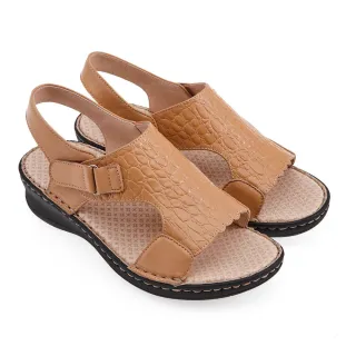 【A.S.O 阿瘦集團】A.S.O 機能休閒手縫氣墊壓紋拼接寬版真皮涼鞋(女鞋_卡其)