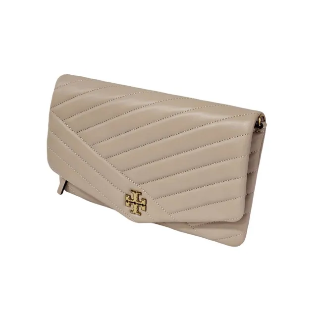 【TORY BURCH】Kira Chevron 小香風信封式斜紋縫線翻蓋肩背包兩色可選 贈送專櫃防塵袋(專櫃新款)